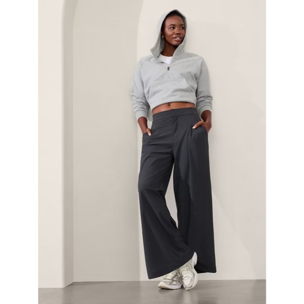New Athleta 4 Pinnacle Trouser Black Sand Size 4
